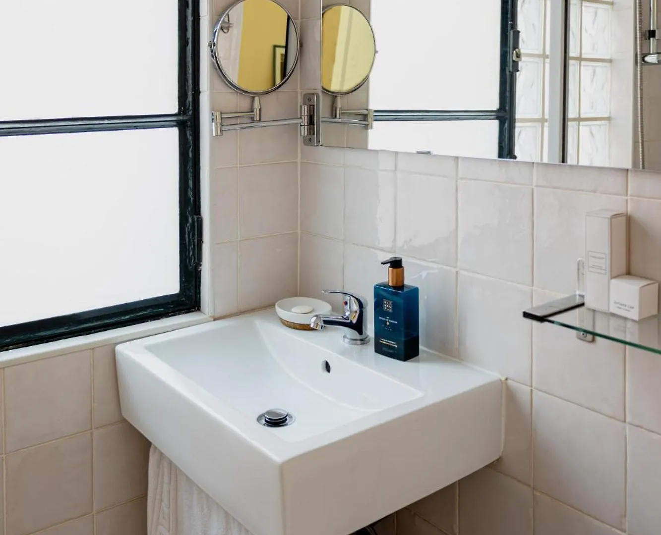 Angels Homes-N27, 3ºfloor - Bairro Tipico, Centro Lisboa Lejlighed